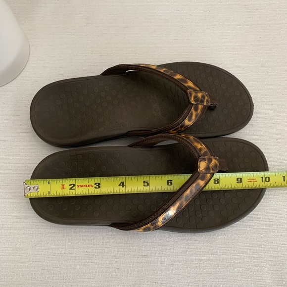 Vionic Brown Leopard Print Flip Flop Orthotic Comfort Sandals Women’s 7-7.5* - Picture 9 of 10